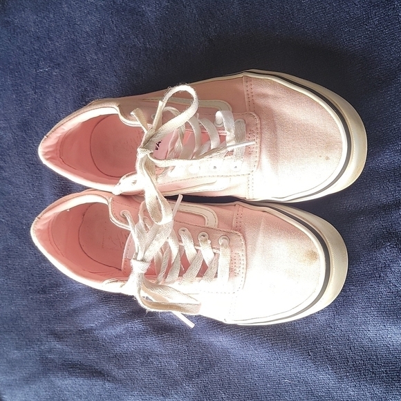 Pink vans - Picture 1 of 6